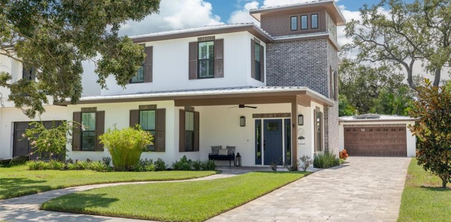 Villa ou maison à Clearwater, Floride 5 chambres, 290.88 m2 № 1917992