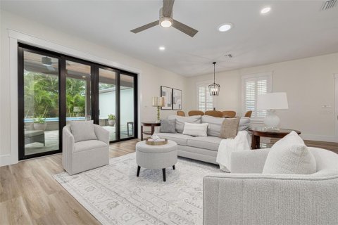 Villa ou maison à vendre à Clearwater, Floride: 5 chambres, 290.88 m2 № 1917992 - photo 12