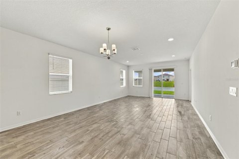 Villa ou maison à louer à Wimauma, Floride: 3 chambres, 192.87 m2 № 2398823 - photo 11