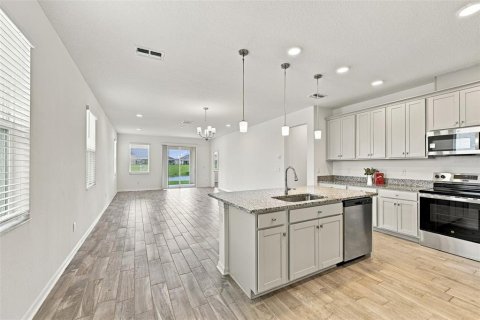 Villa ou maison à louer à Wimauma, Floride: 3 chambres, 192.87 m2 № 2398823 - photo 5