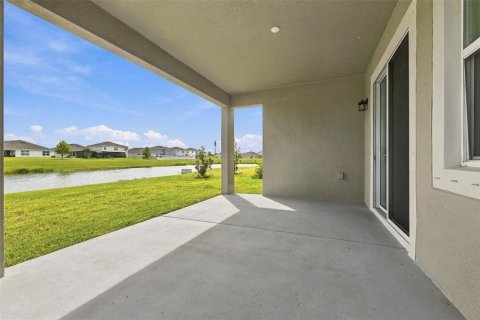 Villa ou maison à louer à Wimauma, Floride: 3 chambres, 192.87 m2 № 2398823 - photo 25