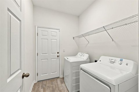 Villa ou maison à louer à Wimauma, Floride: 3 chambres, 192.87 m2 № 2398823 - photo 23