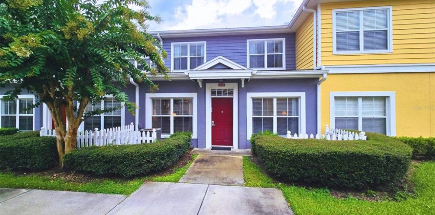 Adosado en Kissimmee, Florida 3 dormitorios, 120.4 m2 № 1849484