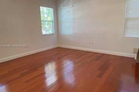 Снять в аренду кондоминиум в Корал-Гейблс, Флорида 2 спальни, 139.35м2, № 2024503 - фото 13