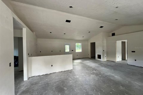 House in High Springs, Florida 3 bedrooms, 111.48 sq.m. № 2419133 - photo 2