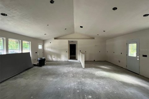House in High Springs, Florida 3 bedrooms, 111.48 sq.m. № 2419133 - photo 5