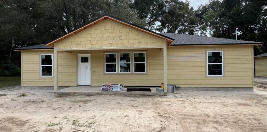House in High Springs, Florida 3 bedrooms, 111.48 sq.m. № 2419133