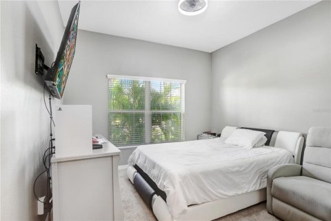 House in Riverview, Florida 4 bedrooms, 289.67 sq.m. № 1824303 - photo 24