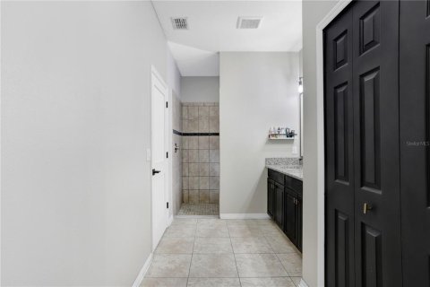 House in Riverview, Florida 4 bedrooms, 289.67 sq.m. № 1824303 - photo 23