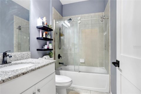 House in Riverview, Florida 4 bedrooms, 289.67 sq.m. № 1824303 - photo 28