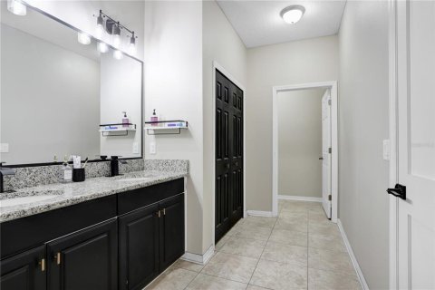 House in Riverview, Florida 4 bedrooms, 289.67 sq.m. № 1824303 - photo 22