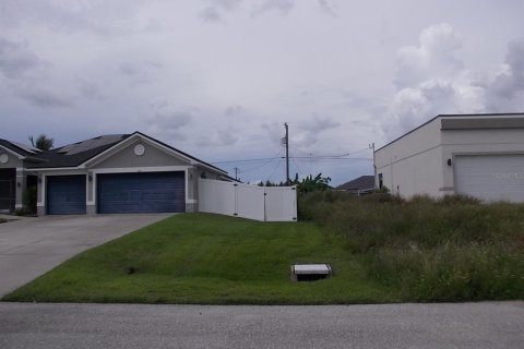 Terrain à vendre à Cape Coral, Floride № 2235156 - photo 8
