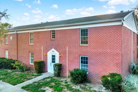 Condo in Saint Petersburg, Florida, 1 bedroom  № 2166811 - photo 23
