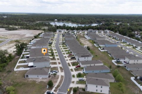 House in Deltona, Florida 5 bedrooms, 227.42 sq.m. № 2110537 - photo 8