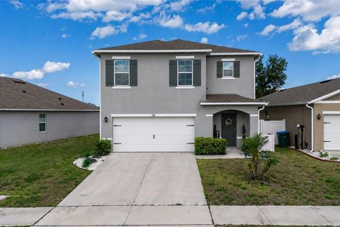 House in Deltona, Florida 5 bedrooms, 227.42 sq.m. № 2110537 - photo 3