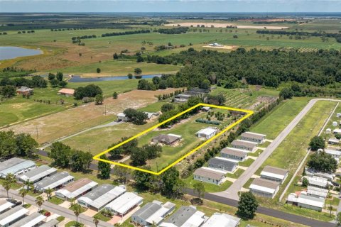 Villa ou maison à vendre à Frostproof, Floride: 2 chambres, 143.26 m2 № 2306564 - photo 28