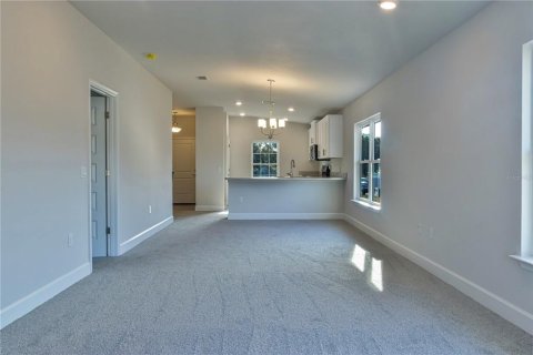 Casa en venta en Bell, Florida, 3 dormitorios, 137.31 m2 № 1686525 - foto 2