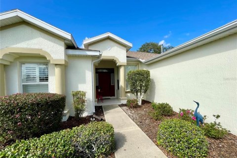 House in Ocala, Florida 2 bedrooms, 162.86 sq.m. № 1001174 - photo 2