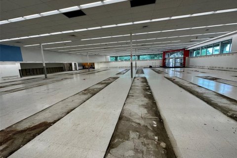 Commercial property in Tampa, Florida 1395.58 sq.m. № 1570883 - photo 13