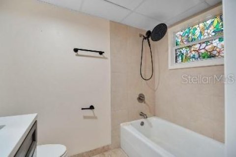 Villa ou maison à louer à DeLand, Floride: 2 chambres, 137.59 m2 № 2386353 - photo 18