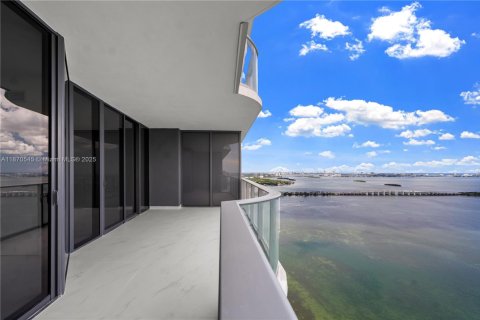 Condominio en venta en Miami, Florida, 2 dormitorios, 145.95 m2 № 1980039 - foto 9