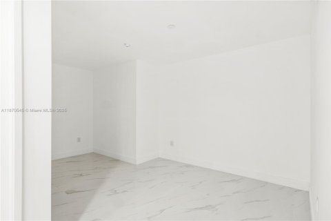 Condominio en venta en Miami, Florida, 2 dormitorios, 145.95 m2 № 1980039 - foto 29