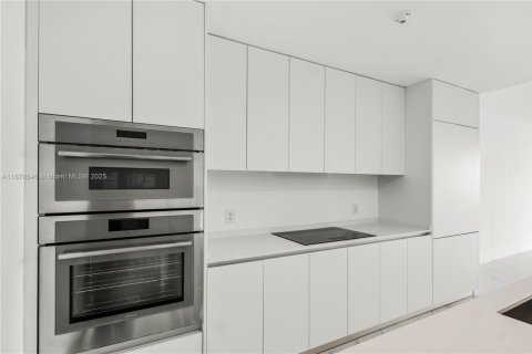 Condominio en venta en Miami, Florida, 2 dormitorios, 145.95 m2 № 1980039 - foto 4