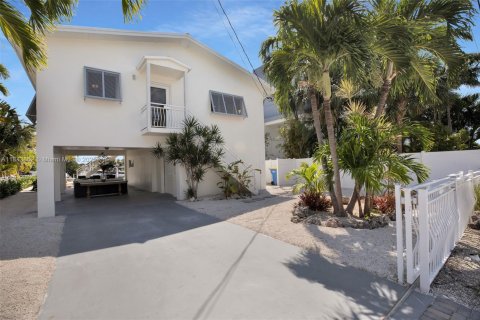 House in Tavernier, Florida 3 bedrooms, 124.86 sq.m. № 1844049 - photo 29