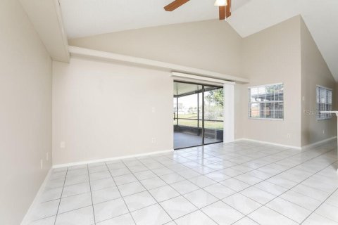 Villa ou maison à louer à Kissimmee, Floride: 3 chambres, 160.54 m2 № 1902742 - photo 3