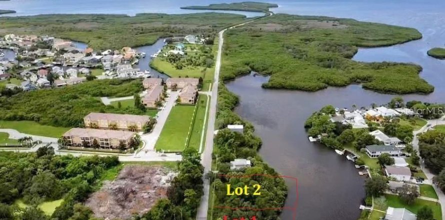 Terreno en New Port Richey, Florida № 1876951
