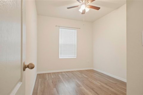 Townhouse in Davenport, Florida 3 bedrooms, 138.24 sq.m. № 2200747 - photo 30