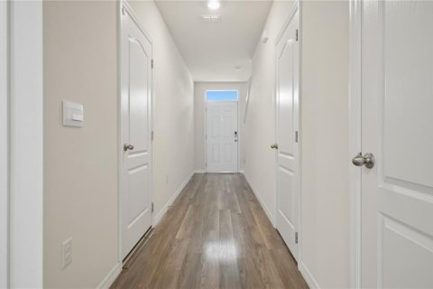 Townhouse in Davenport, Florida 3 bedrooms, 138.24 sq.m. № 2200747 - photo 4