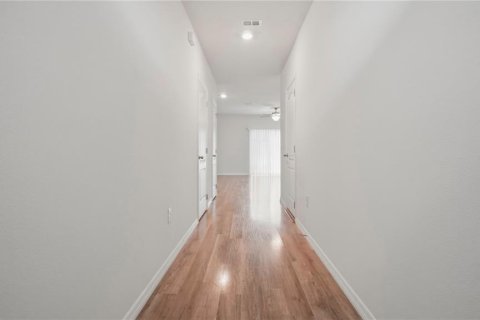 Townhouse in Davenport, Florida 3 bedrooms, 138.24 sq.m. № 2200747 - photo 5