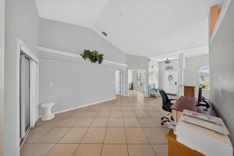 Villa ou maison à vendre à Port St. Lucie, Floride: 4 chambres, 177.81 m2 № 2365199 - photo 11