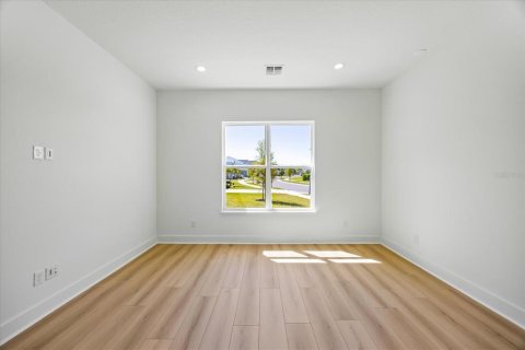 House in Winter Garden, Florida 5 bedrooms, 302.49 sq.m. № 1586518 - photo 28