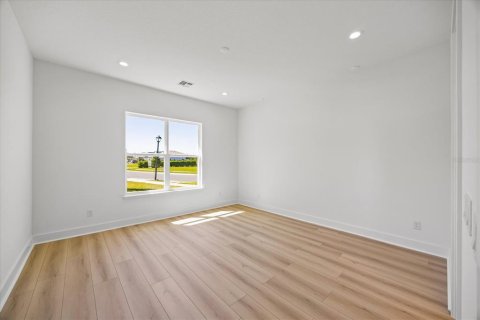 House in Winter Garden, Florida 5 bedrooms, 302.49 sq.m. № 1586518 - photo 26