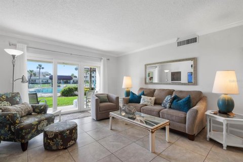 Condominio en alquiler en New Smyrna Beach, Florida, 2 dormitorios, 97.08 m2 № 1554615 - foto 3