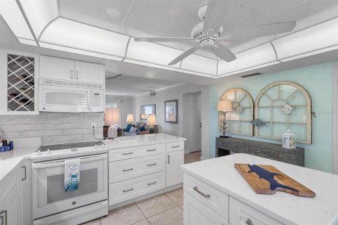 Condominio en alquiler en New Smyrna Beach, Florida, 2 dormitorios, 97.08 m2 № 1554615 - foto 9