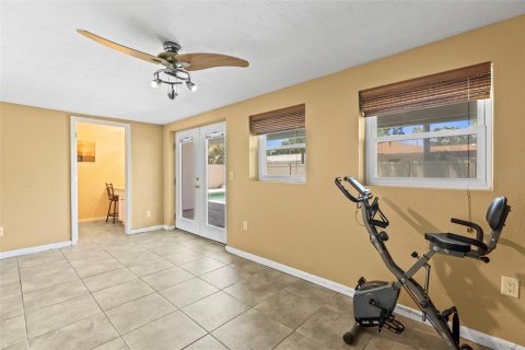 House in Dunedin, Florida 3 bedrooms, 193.42 sq.m. № 1690801 - photo 29