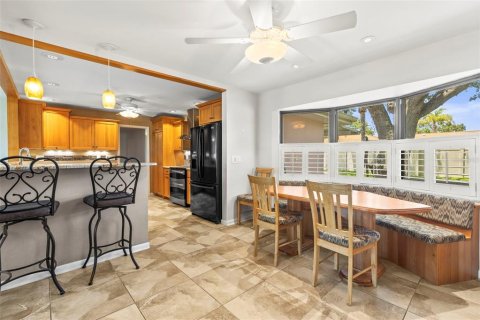 House in Dunedin, Florida 3 bedrooms, 193.42 sq.m. № 1690801 - photo 15