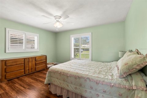 House in Dunedin, Florida 3 bedrooms, 193.42 sq.m. № 1690801 - photo 19