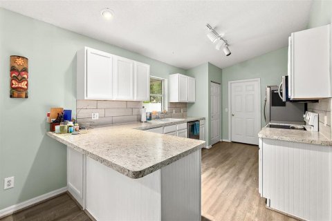 Купить виллу или дом в Палм-Кост, Флорида 8 комнат, 124.12м2, № 2285461 - фото 11