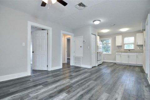 Apartment in Clearwater, Florida 3 bedrooms, 78.04 sq.m. № 1912380 - photo 4