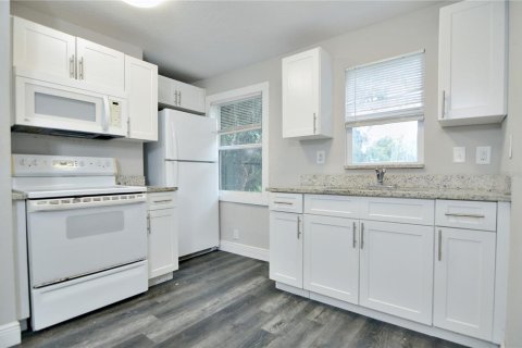 Apartment in Clearwater, Florida 3 bedrooms, 78.04 sq.m. № 1912380 - photo 9
