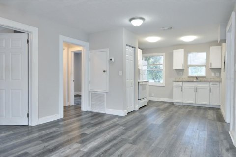 Apartment in Clearwater, Florida 3 bedrooms, 78.04 sq.m. № 1912380 - photo 2