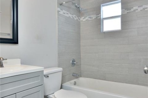 Apartment in Clearwater, Florida 3 bedrooms, 78.04 sq.m. № 1912380 - photo 19