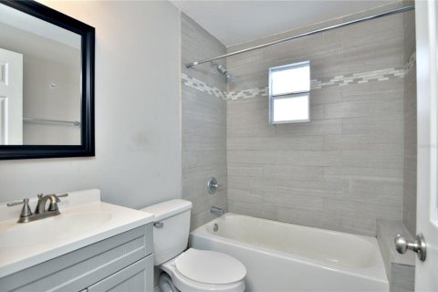 Apartment in Clearwater, Florida 3 bedrooms, 78.04 sq.m. № 1912380 - photo 18