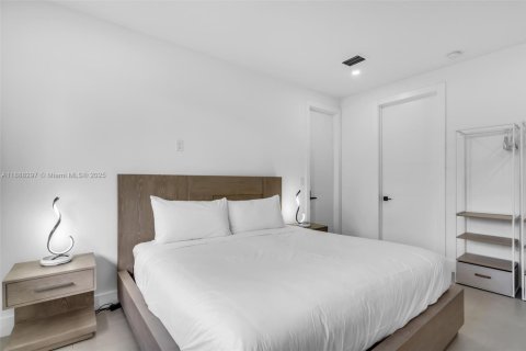 Adosado en alquiler en Miami, Florida, 3 dormitorios, 185.8 m2 № 1939064 - foto 14