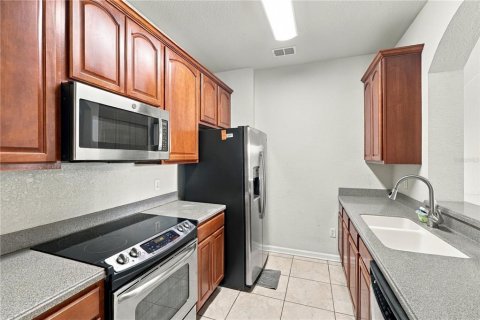 Copropriété à louer à Orlando, Floride: 3 chambres, 115.85 m2 № 2383834 - photo 16