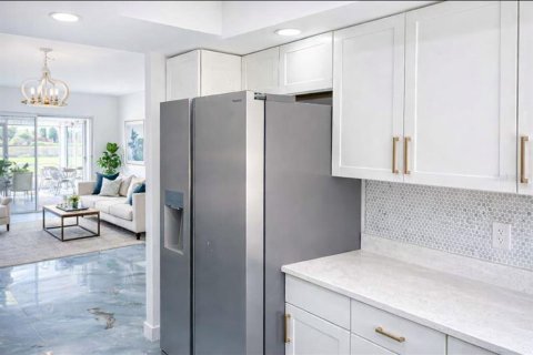 Condominio en venta en North Fort Myers, Florida, 2 dormitorios, 93.65 m2 № 2095568 - foto 4